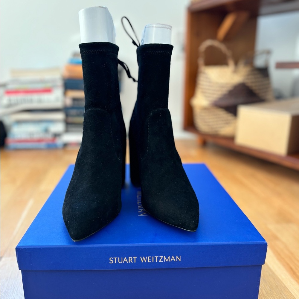 Stuart Weitzman Black Suede Boots 8.5 NWT never worn